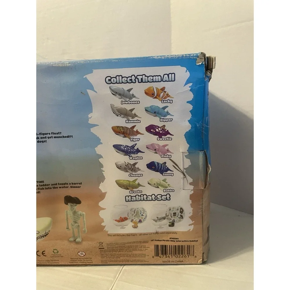 Lil Fishys Pirate Ship Interactive Aquarium The Cap'n Shark Motorized Water Pets